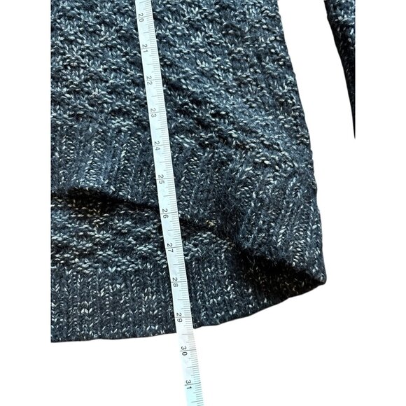 Victoria Secret Women's Black Speckled White Knitted Sweater - Picture 5 of 9